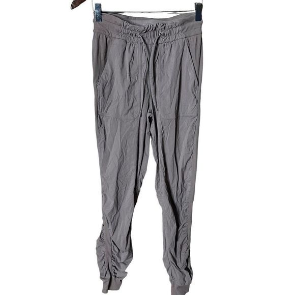 Lululemon Beyond The Studio Joggers 4 - Picture 1 of 6